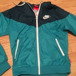 NIKE windbreaker/jacket NWT